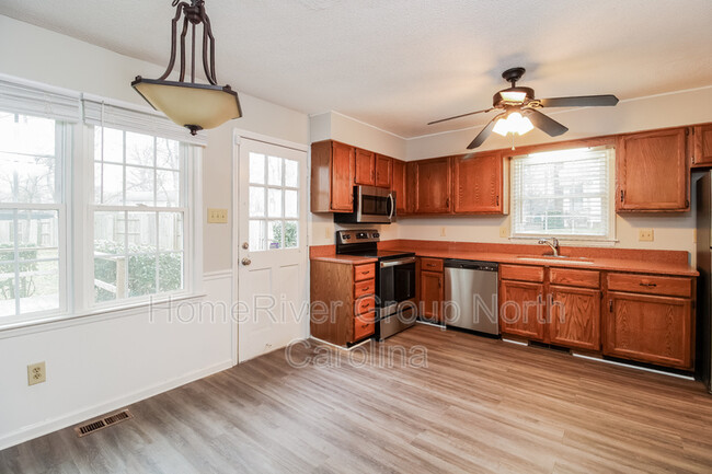 Building Photo - 4 Sage Brush Ct
