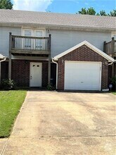 Building Photo - 2299 Skyler Dr