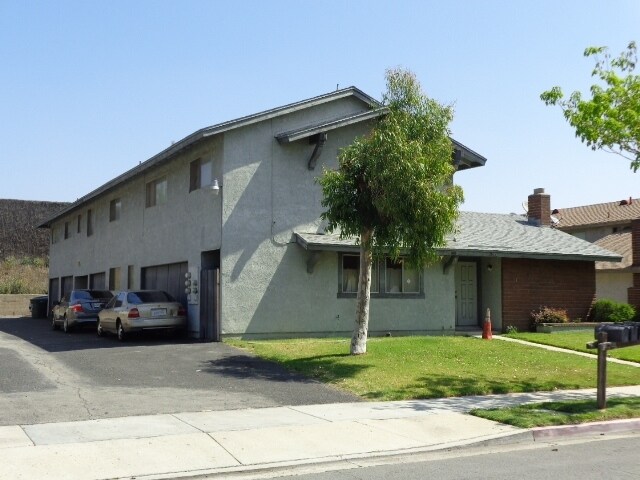 Primary Photo - 1555 E Fairfield Ct