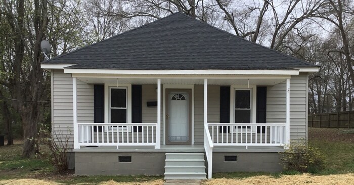 Primary Photo - 108 Vance St