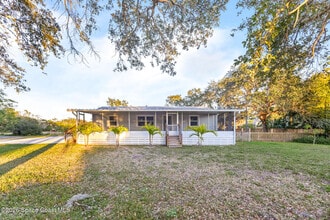 Building Photo - 826 Newfound Harbor Dr