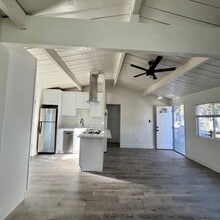 Building Photo - 4330 Kendall St