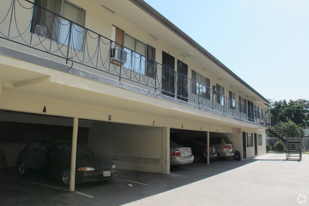 Foto del edificio - 9620 Dearborn Ave