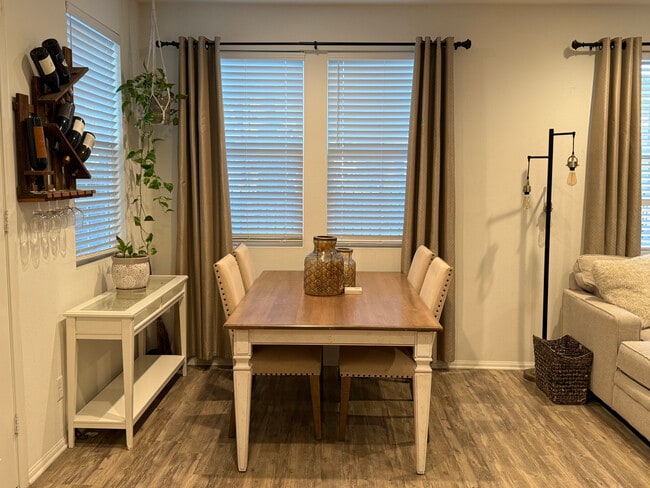 Open concept dining area perfect for gatherings - 5020 Verdugo Way