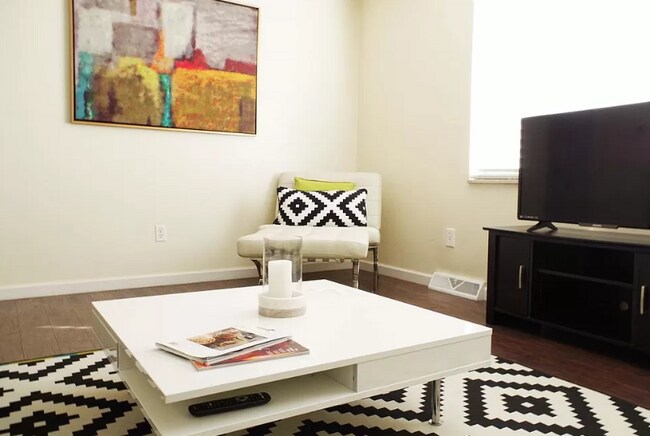 Building Photo - 9042 Perry St