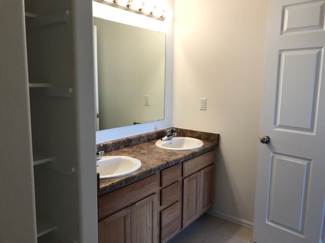 Foto del edificio - 3 Bedroom townhome