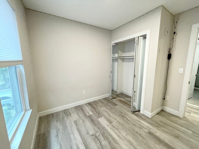 Foto del edificio - 113 Hillside St