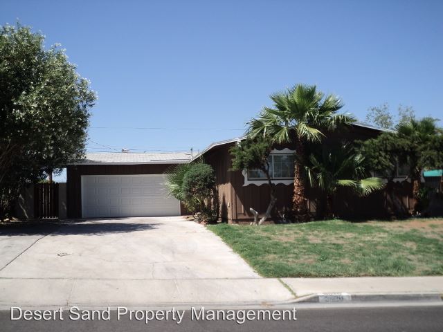 Primary Photo - 3020 Merritt Ave