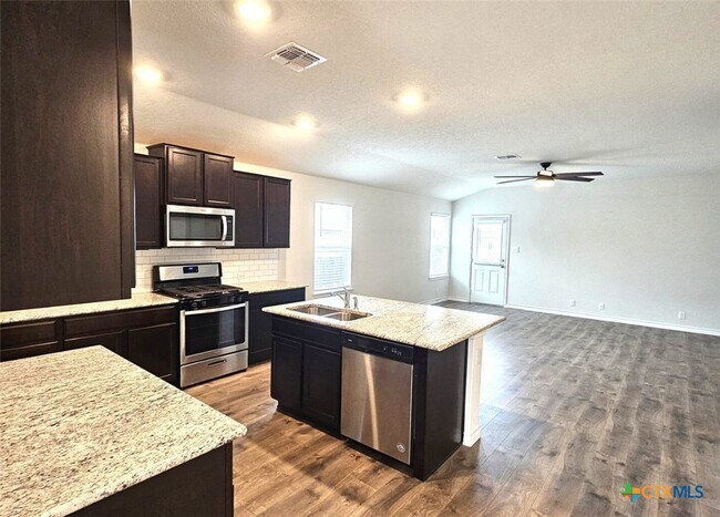 Building Photo - 181 Harley Hay