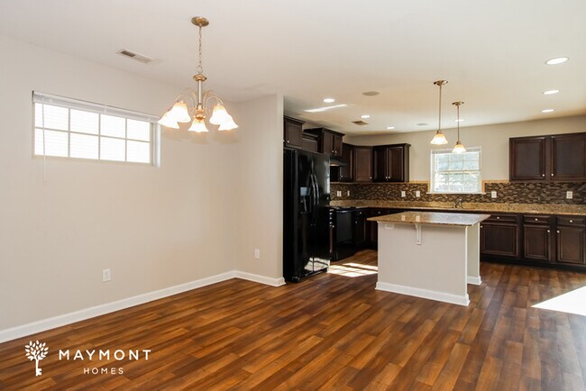 Foto del edificio - 834 Dovefield Ln