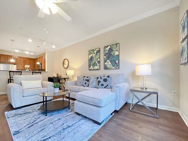 Foto del edificio - 2021 N Lemans Blvd