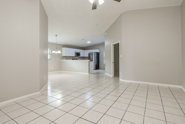 Building Photo - 2902 Woolridge Dr