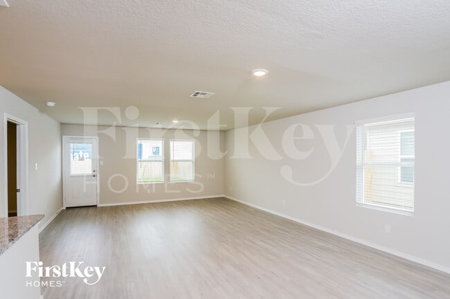 Foto del edificio - 1718 Morse Way