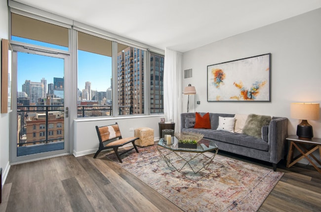 Photo - 452 W Erie St Apartment