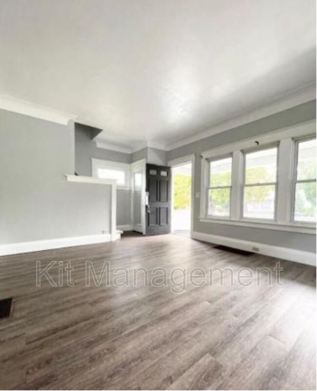 Foto del edificio - 828 Toronto Ave