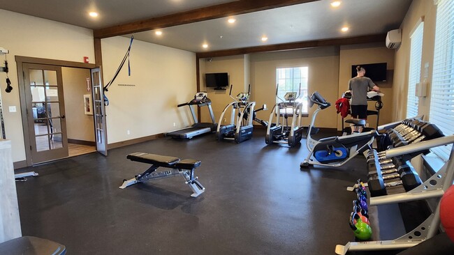 Building Photo - StoneBridge Crossing