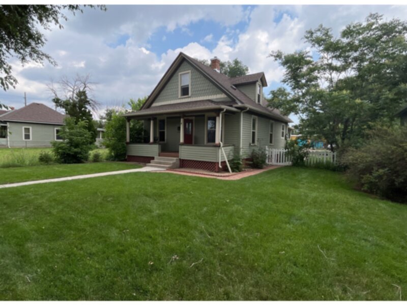 Primary Photo - This downtown charmer is located near new ...