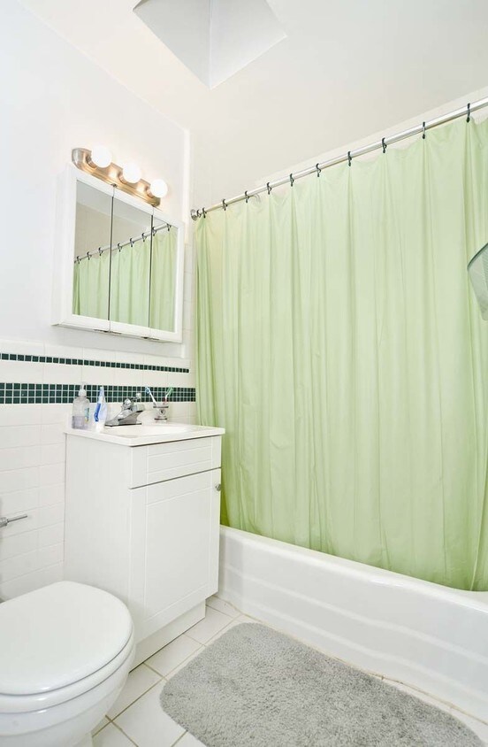 Foto del edificio - 442 E 78th St