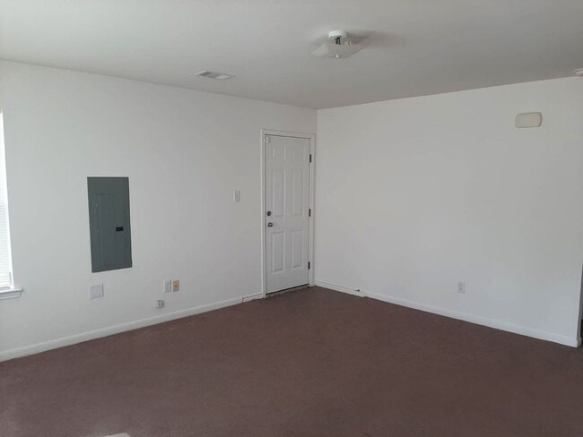 Building Photo - 1080 Hulter Jasper tx