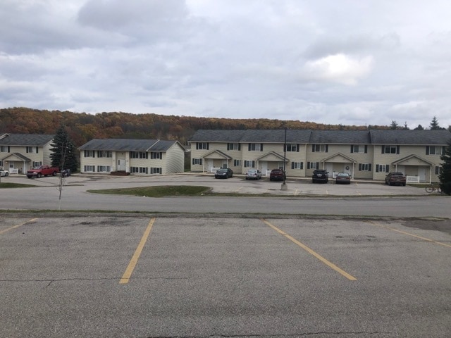 Building Photo - 3793 Vale Dr