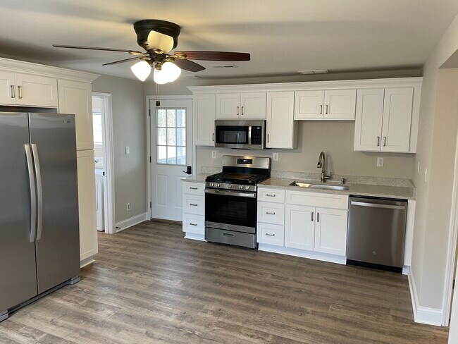 New Kitchen - 25650 W Florence Ave