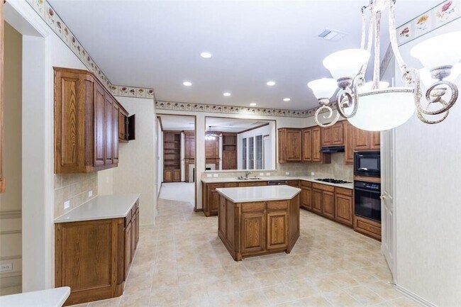 Foto del edificio - 5717 Sweetbriar Dr