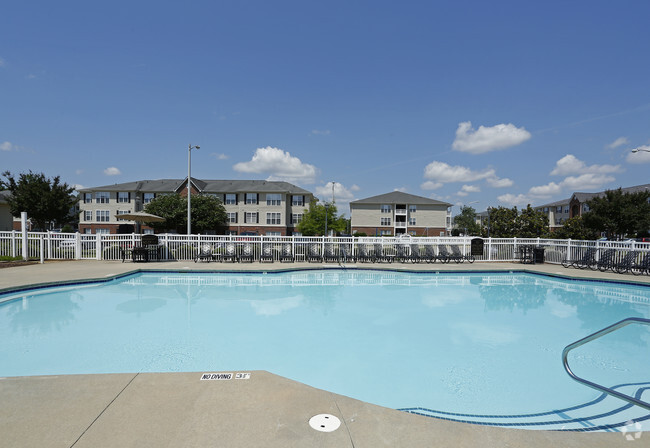 cross creek pool