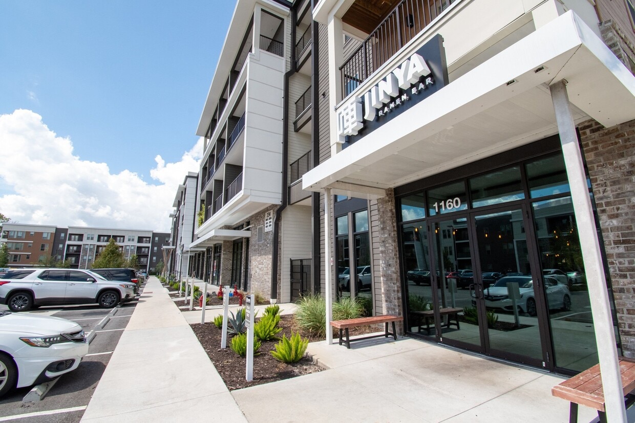 Retail Right Outside Your Door - The Ellington at Oviedo Park