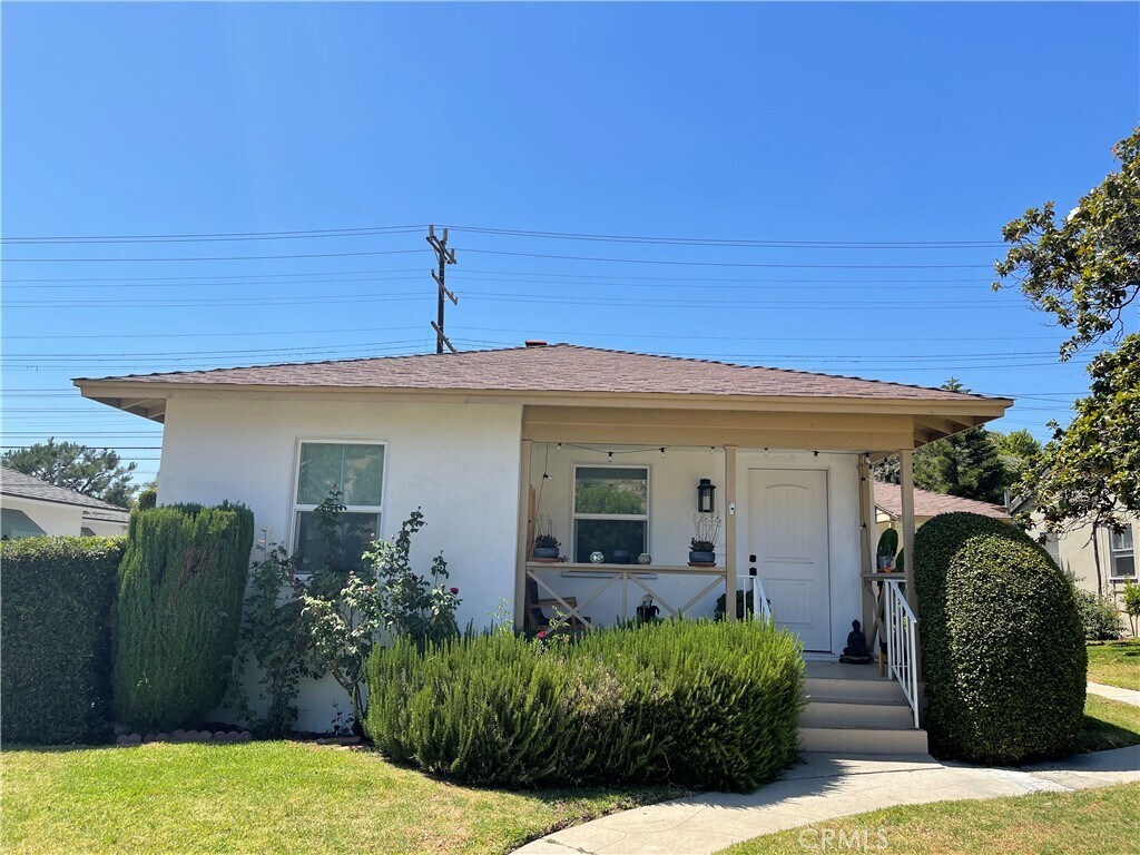 Foto principal - 1125 N Verdugo Rd
