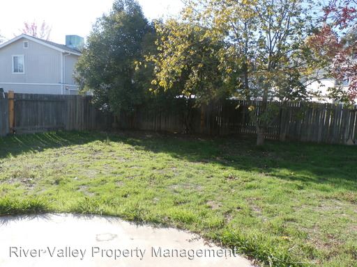 Building Photo - 9342 Camada Ct