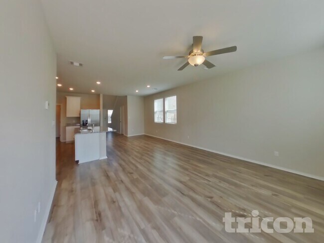 Foto del edificio - 3504 Gooseneck LN