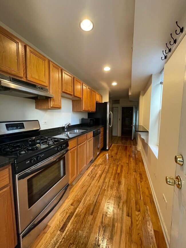 Foto del edificio - 2240 W Palmer St