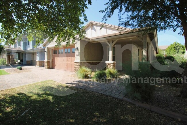 Building Photo - 4290 E Palo Verde St