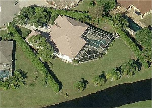 Building Photo - 1688 Hull Ct