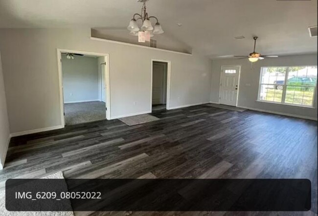 Building Photo - 3 bedroom in SUMMERFIELD FL 34491