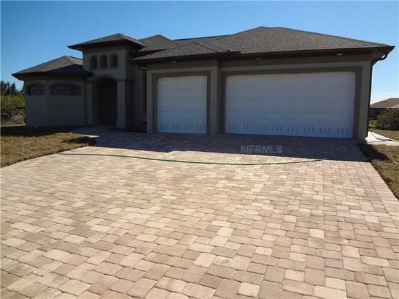 Primary Photo - 15220 Acorn Cir