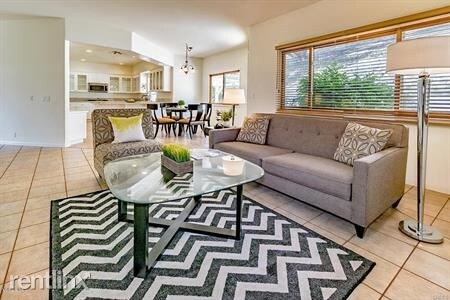 Building Photo - 4 br, 5 bath House - 1225 Calle Las Trancas