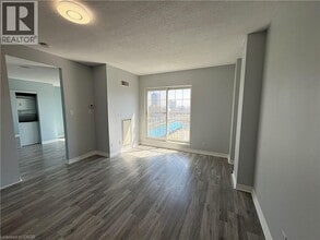 Building Photo - 135 James St S