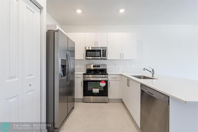 Foto del edificio - 11970 NW 46th St