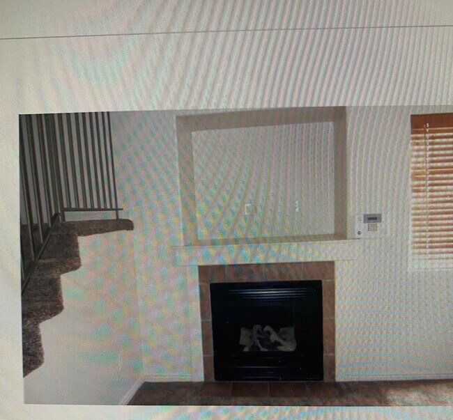 Foto del edificio - 383 E Newsome Park Ln