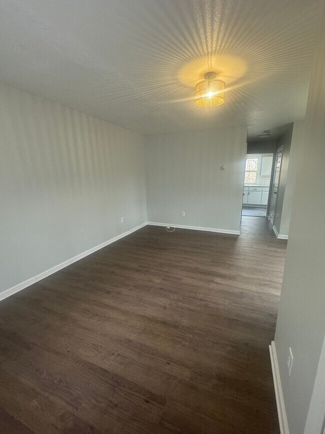 752 Center St, Wallingford, CT 06492 Townhome Rentals in Wallingford