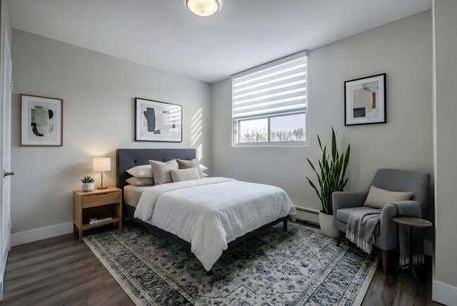 Building Photo - Royal Oak Terrace