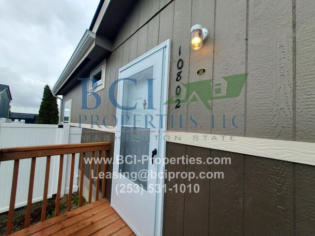 Building Photo - BRAND NEW 2 BEDROOM, 1 BATH!!!