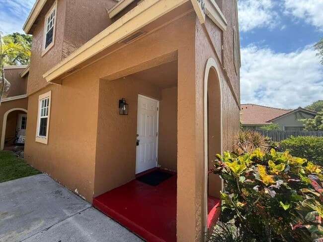 Building Photo - 13986 Morning Glory Dr