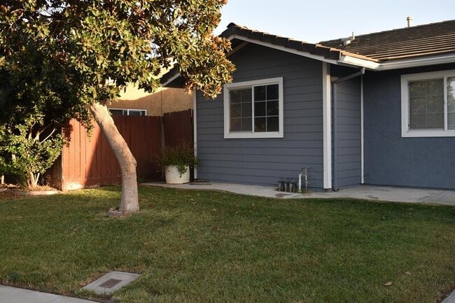 Building Photo - 2864 Amber Ct