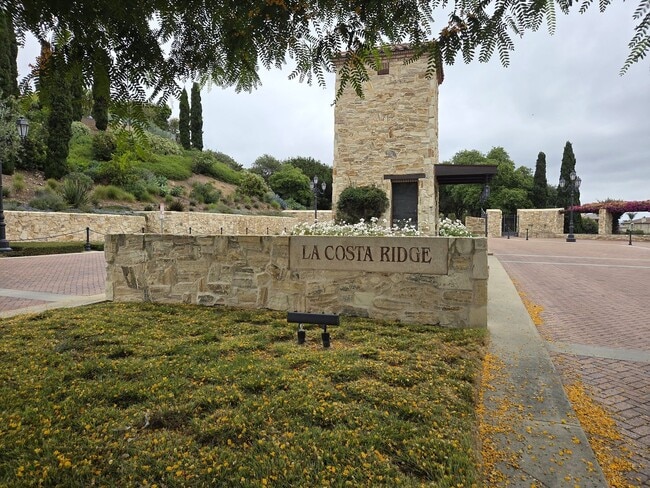Building Photo - Stunning Spanish Colonial Home in the La C...