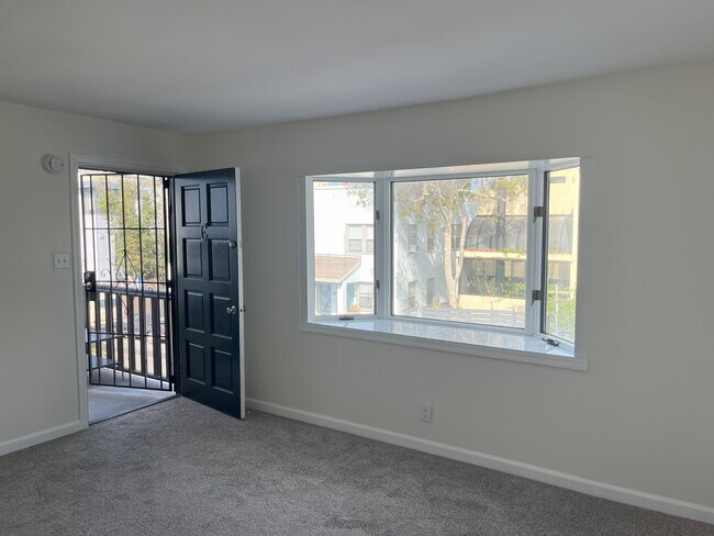 Foto del edificio - 36 Brooks Ave