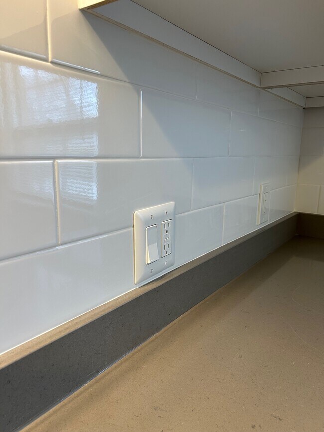 Foto del edificio - 318 E Henry Clay St