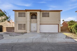 Building Photo - 808 Majestic Rock Cir