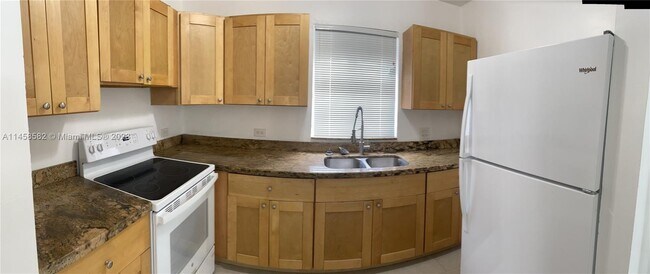 Foto del edificio - 515 NW 47th Ter